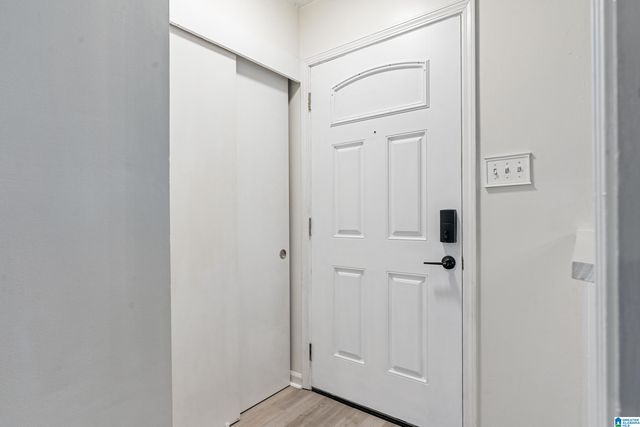 3017 Massey Rd Apt C, Vestavia Hills, AL 35216