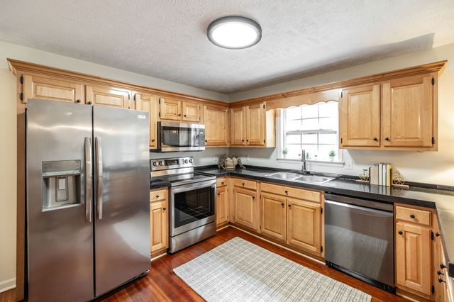 258 Fire Tower Rd, Lebanon, TN 37090