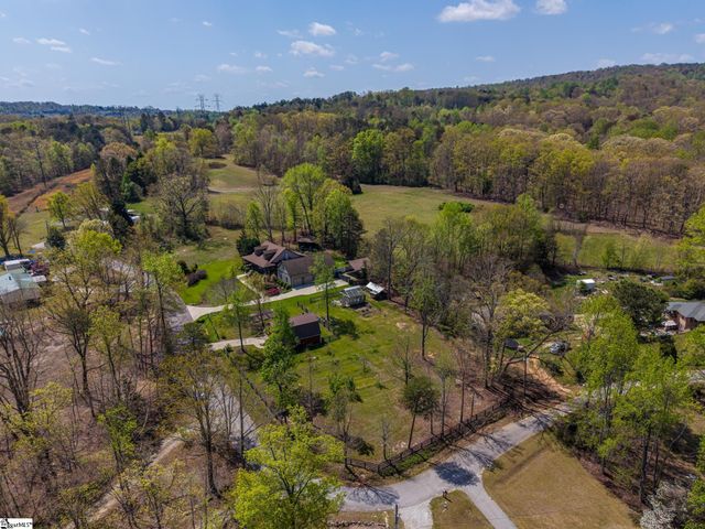 40 Harding Drive, Greenville, SC 29609