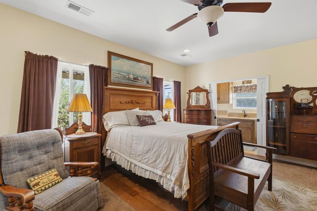 95 Marquez Road, Los Lunas, NM 87031
