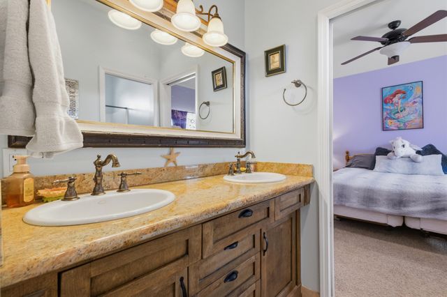 95 Marquez Road, Los Lunas, NM 87031