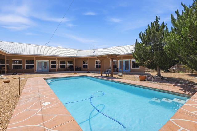95 Marquez Road, Los Lunas, NM 87031