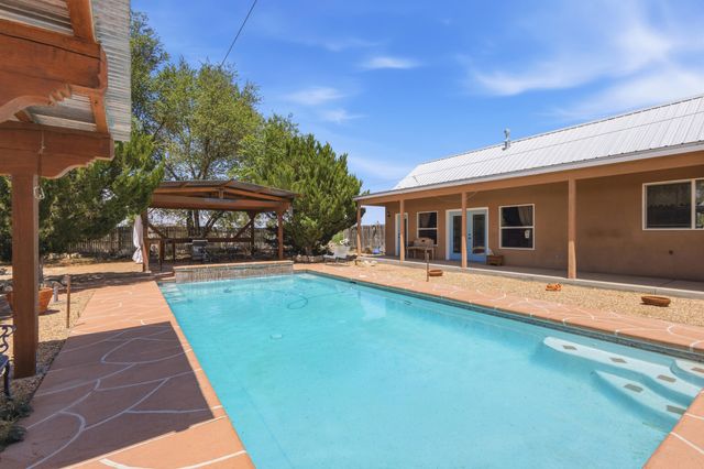 95 Marquez Road, Los Lunas, NM 87031