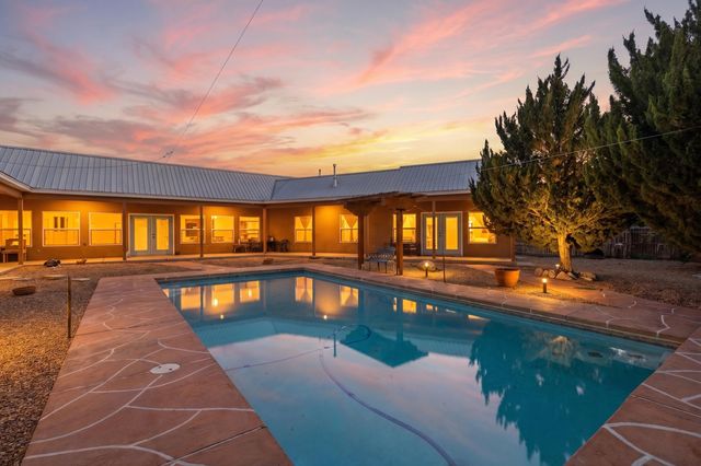95 Marquez Road, Los Lunas, NM 87031