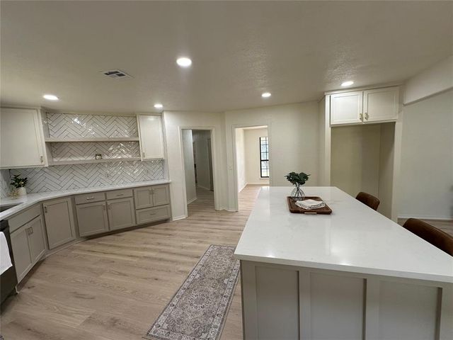 13374 Tamarack Place, Choctaw, OK 73020