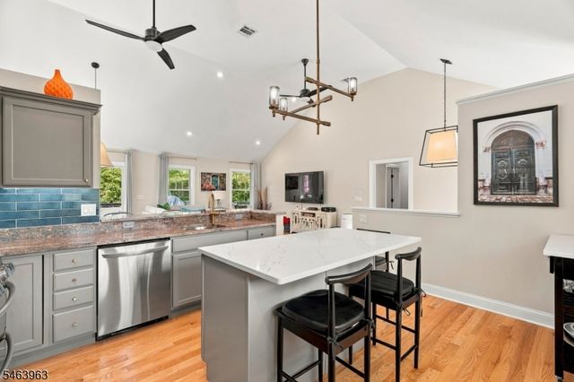 1036 Scenic Dr, Jefferson Twp., NJ 07438