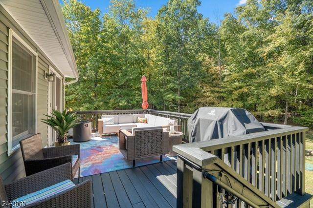 1036 Scenic Dr, Jefferson Twp., NJ 07438