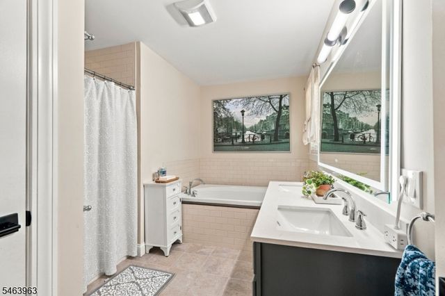 1036 Scenic Dr, Jefferson Twp., NJ 07438