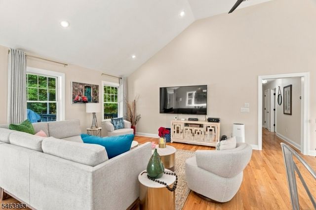 1036 Scenic Dr, Jefferson Twp., NJ 07438
