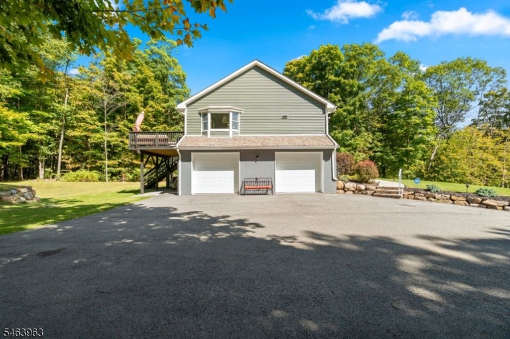 1036 Scenic Dr, Jefferson Twp., NJ 07438 — photo 2