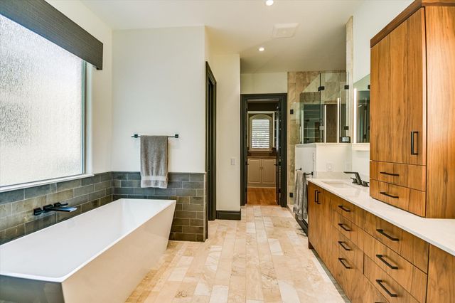 3504 Josh LN, Austin, TX 78730