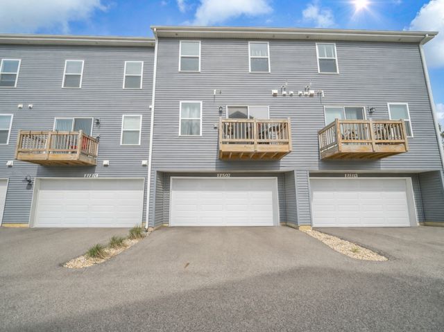 2151 Sassafras Way B, Wonder Lake, IL 60097
