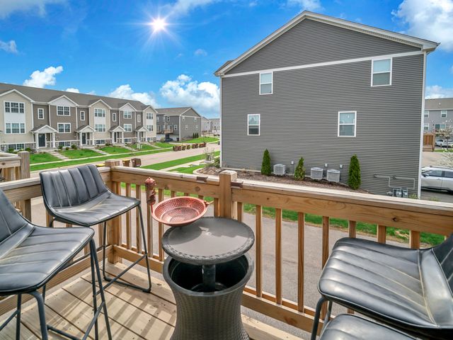 2151 Sassafras Way B, Wonder Lake, IL 60097