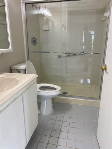 1013 Green Pine Blvd H1, West Palm Beach, FL 33409