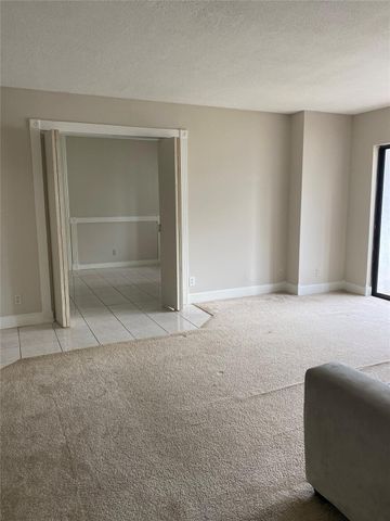 1013 Green Pine Blvd H1, West Palm Beach, FL 33409