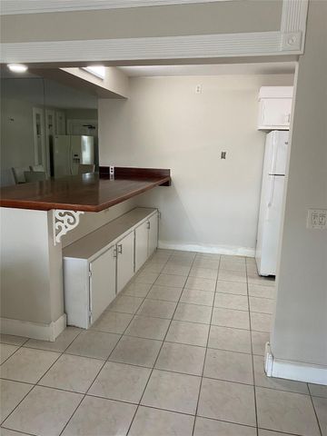 1013 Green Pine Blvd H1, West Palm Beach, FL 33409