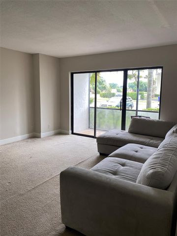 1013 Green Pine Blvd H1, West Palm Beach, FL 33409
