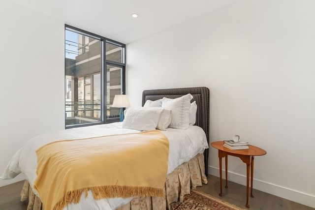 40 Traveler St 712, Boston, MA 02118