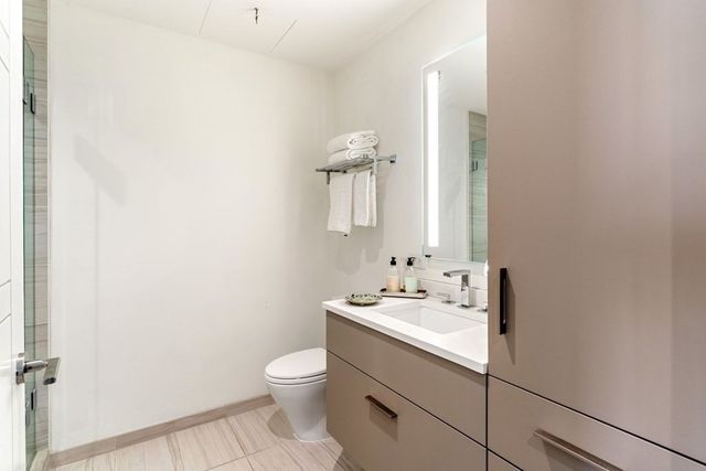 40 Traveler St 712, Boston, MA 02118