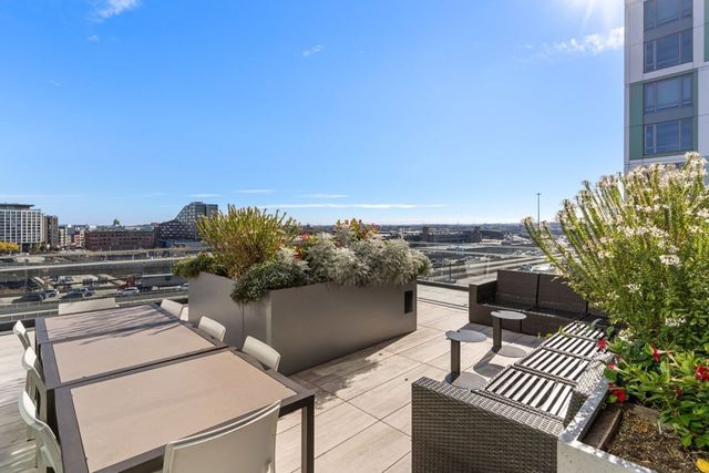 40 Traveler St 712, Boston, MA 02118