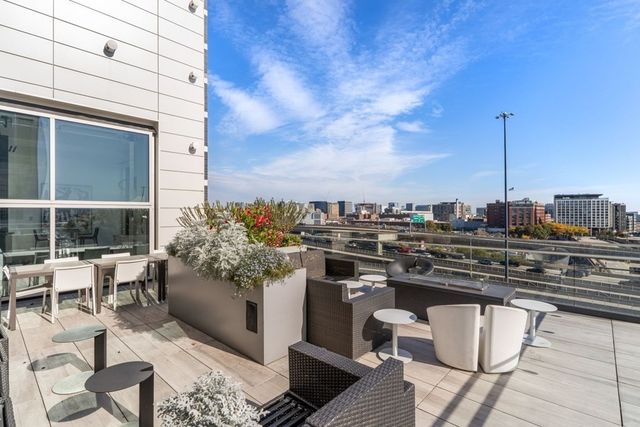 40 Traveler St 712, Boston, MA 02118