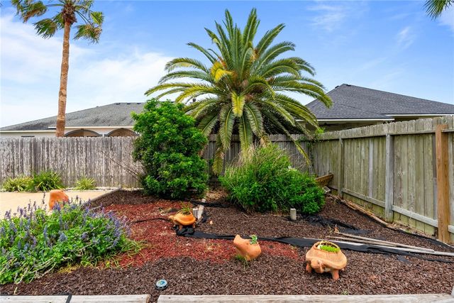 15814 Almeria Ave, Corpus Christi, TX 78418