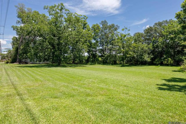 3160 La 19 Highway, Zachary, LA 70791