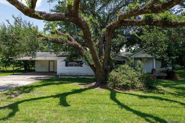 3160 La 19 Highway, Zachary, LA 70791