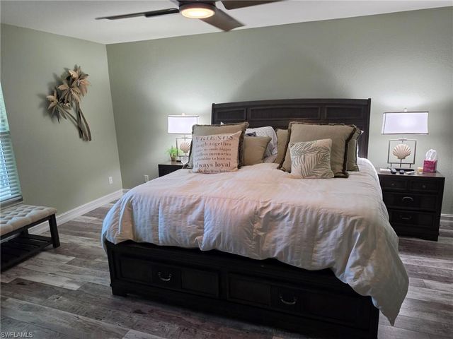 200 Diamond CIR 202, Naples, FL 34110