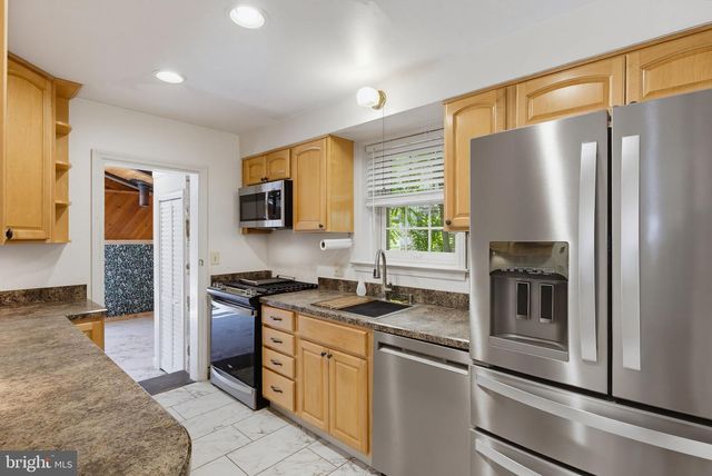 1306 CHURCH HILL DR, Pikesville, MD 21208