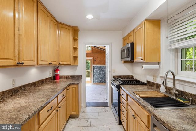 1306 CHURCH HILL DR, Pikesville, MD 21208