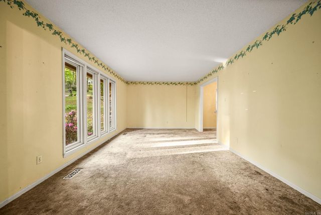 922 Kings Mountain Dr, Little Rock, AR 72211