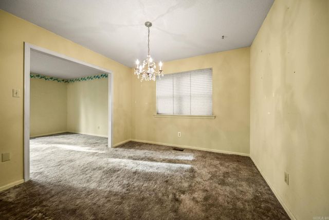 922 Kings Mountain Dr, Little Rock, AR 72211