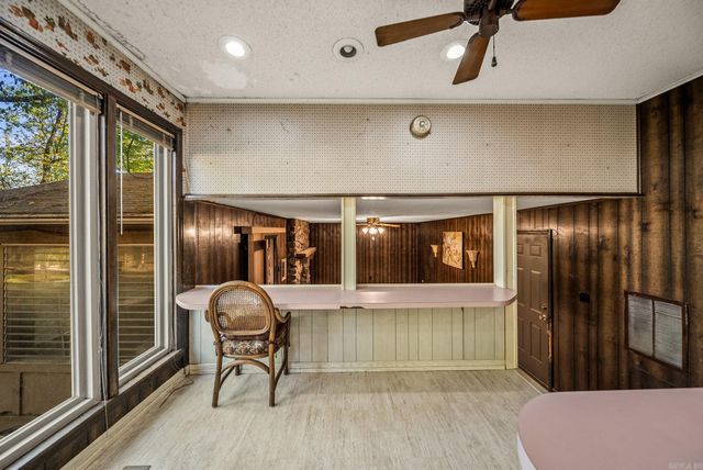 922 Kings Mountain Dr, Little Rock, AR 72211