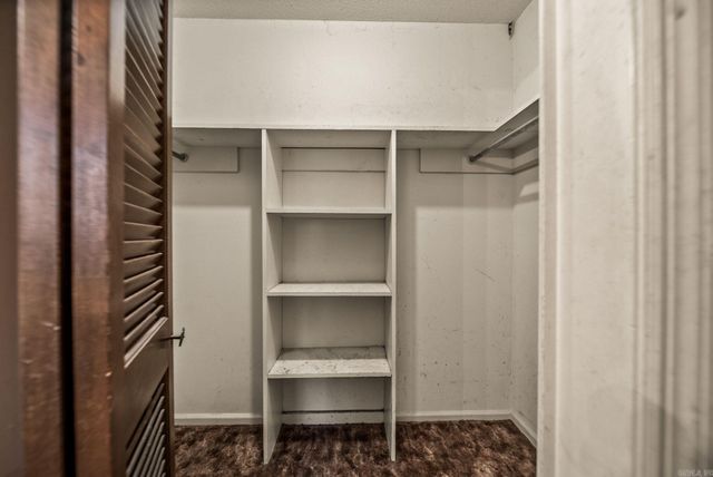 922 Kings Mountain Dr, Little Rock, AR 72211