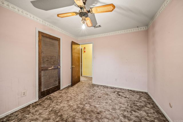 922 Kings Mountain Dr, Little Rock, AR 72211