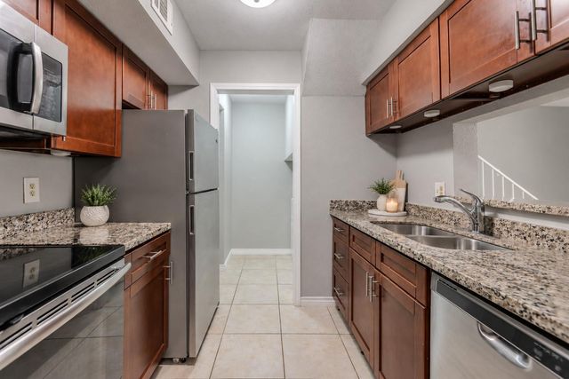 720 Memorial Mews A, Houston, TX 77079