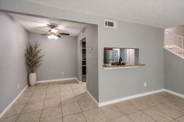 720 Memorial Mews A, Houston, TX 77079
