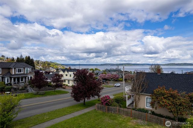2801 N McCarver Street, Tacoma, WA 98403