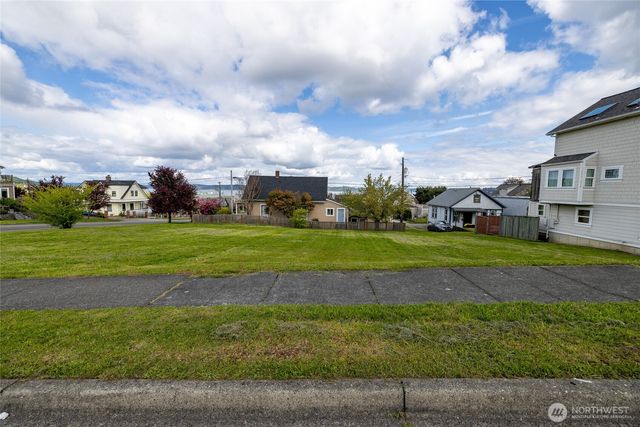 2801 N McCarver Street, Tacoma, WA 98403