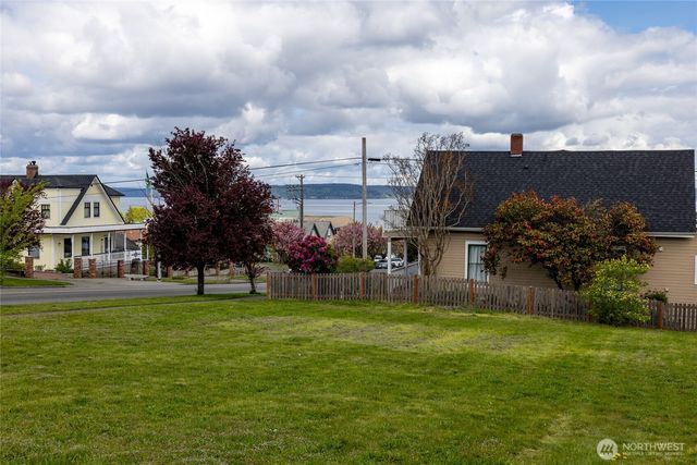 2801 N McCarver Street, Tacoma, WA 98403