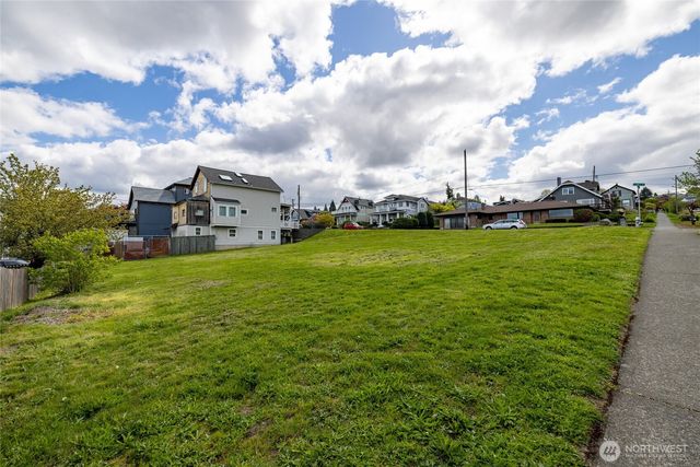 2801 N McCarver Street, Tacoma, WA 98403