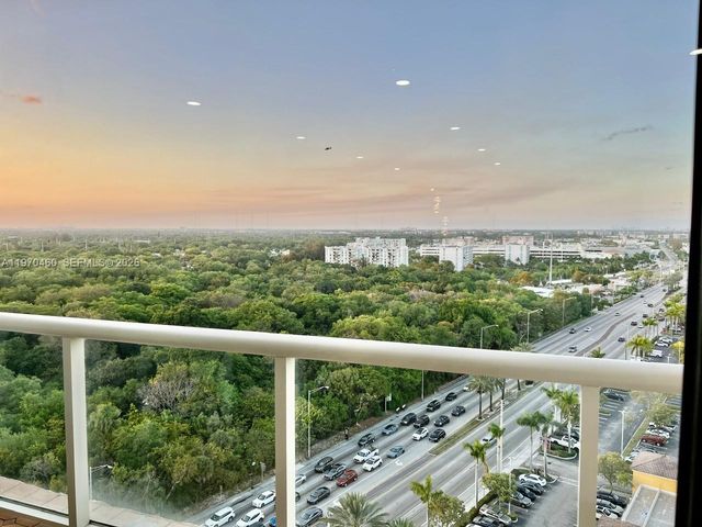13499 Biscayne Blvd PH1705, North Miami, FL 33181