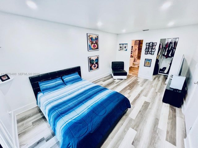 13499 Biscayne Blvd PH1705, North Miami, FL 33181