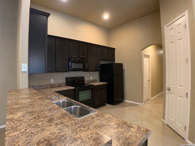 224 Anne Louise Dr # B, New Braunfels, TX 78130