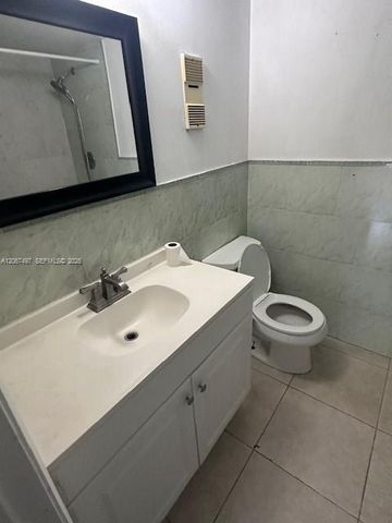 20725 NE 8th Court 106-11, Miami, FL 33179