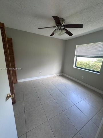 20725 NE 8th Court 106-11, Miami, FL 33179