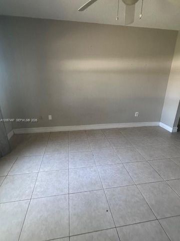 20725 NE 8th Court 106-11, Miami, FL 33179