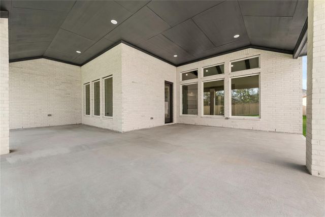 26933 South Ranch House Road, Montgomery, TX 77316