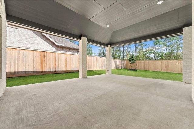 26933 South Ranch House Road, Montgomery, TX 77316